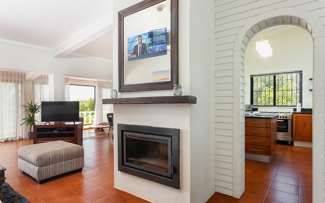 Why Interior Designers Love TV Mirrors (And You Will Too) | ClearView TV Mirror